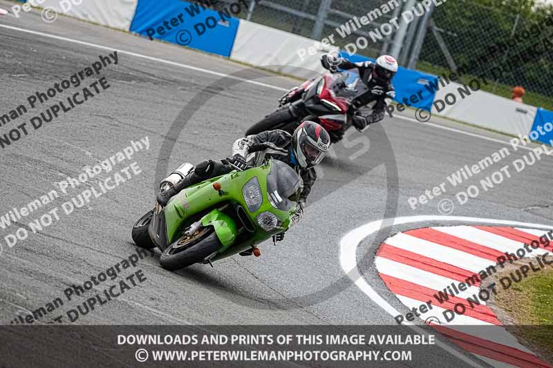 donington no limits trackday;donington park photographs;donington trackday photographs;no limits trackdays;peter wileman photography;trackday digital images;trackday photos